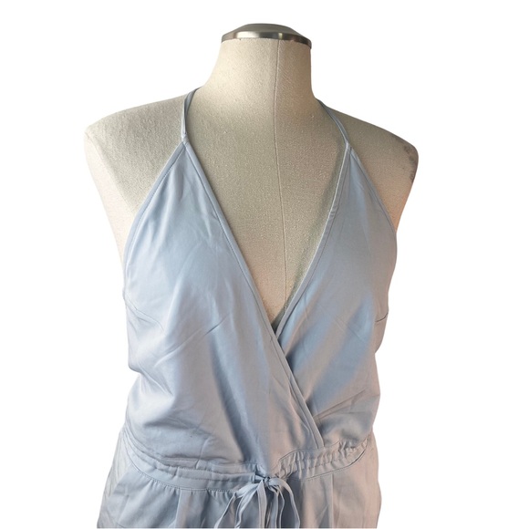 New BIBI light blue halter wrap style jumpsuit M - Picture 2 of 14